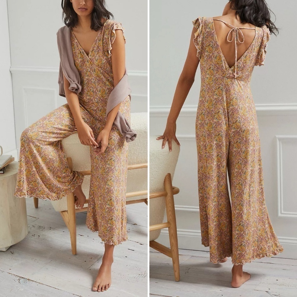 BY ANTHROPOLOGIE Matilda‎ Ruffled Paisley Print Wide Leg Jumpsuit